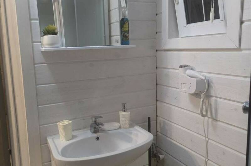 Пятиместный домик