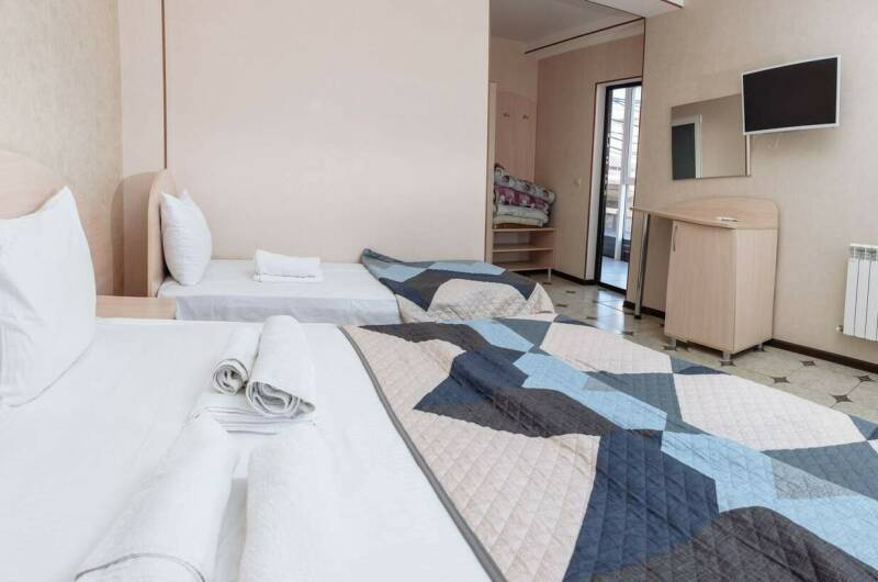 Четырёхместный студио с балконом