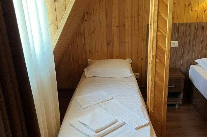 Двухместный номер без балкона на 4 этаже