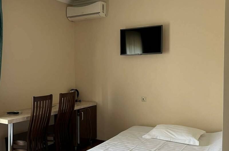 Четырёхместный номер с балконом на 3 этаже