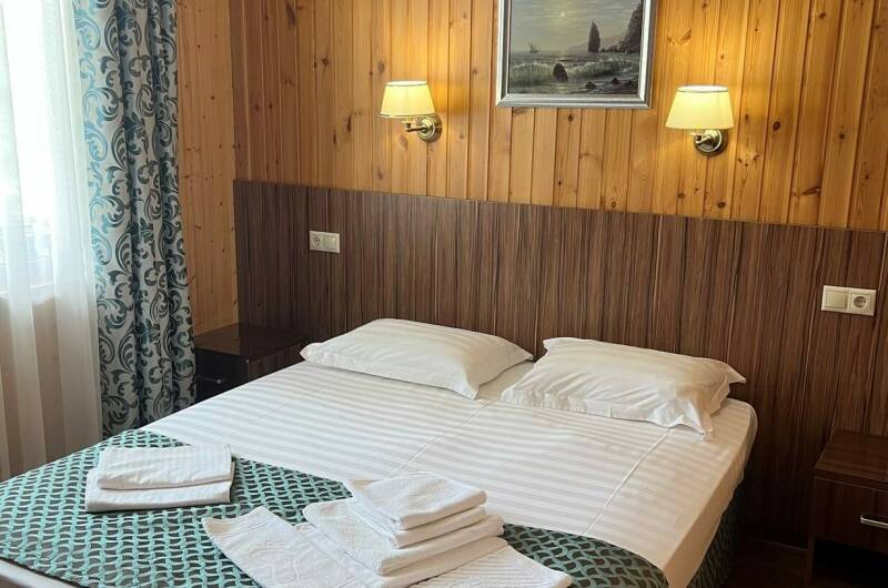 Четырёхместный номер без балкона на 4 этаже