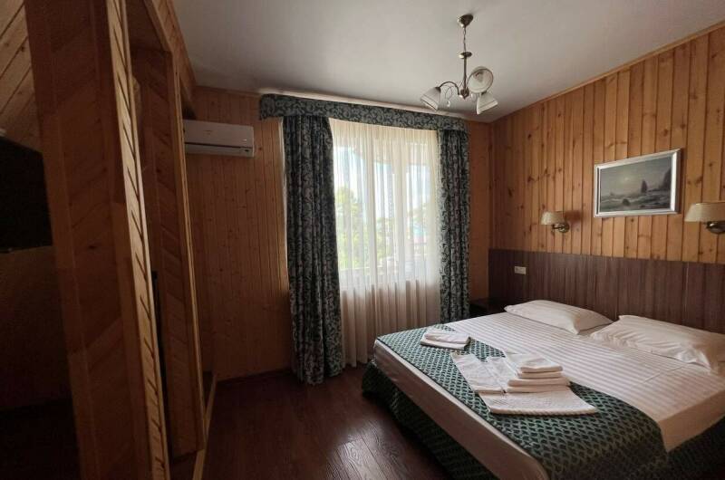 Четырёхместный номер без балкона на 4 этаже