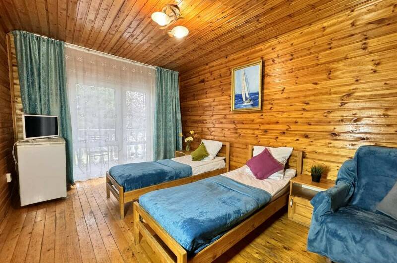 Трёхместный эконом с балконом