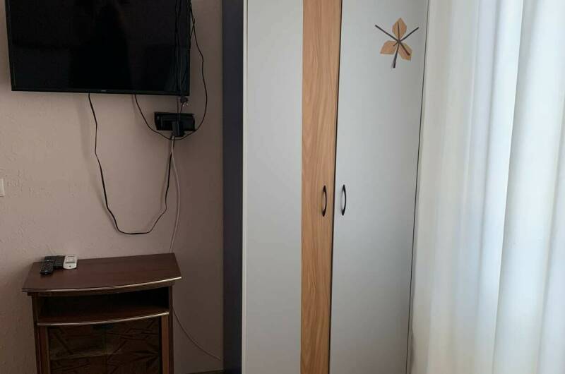 Двухкомнатный номер «Семейный» с мини-кухней