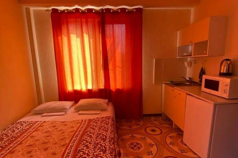 Двухкомнатный номер «Семейный» с мини-кухней