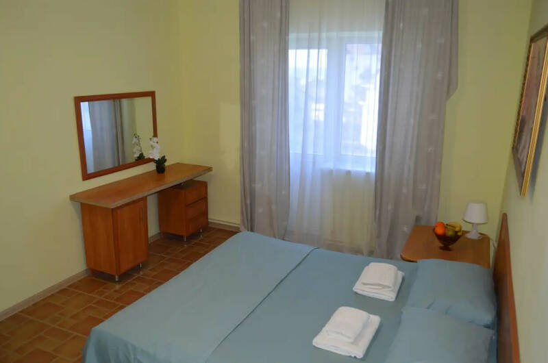 Двухкомнатный с балконом вид на море