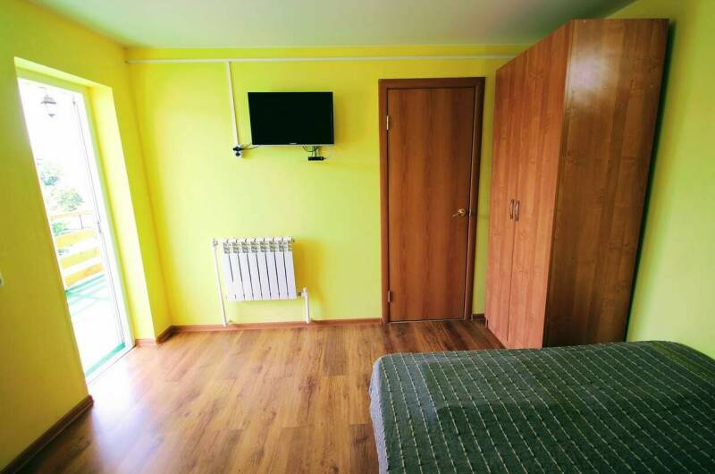 Комната «Золотая» с террасой на втором этаже