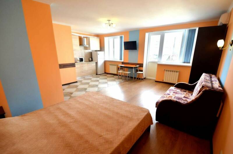 Студия в персиковом цвете