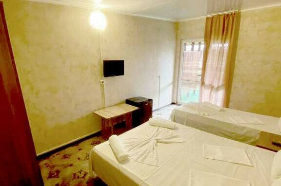 Трёхместный «Стандарт» с балконом