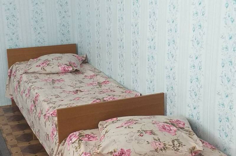 Комната «Эконом» простая с вентилятором