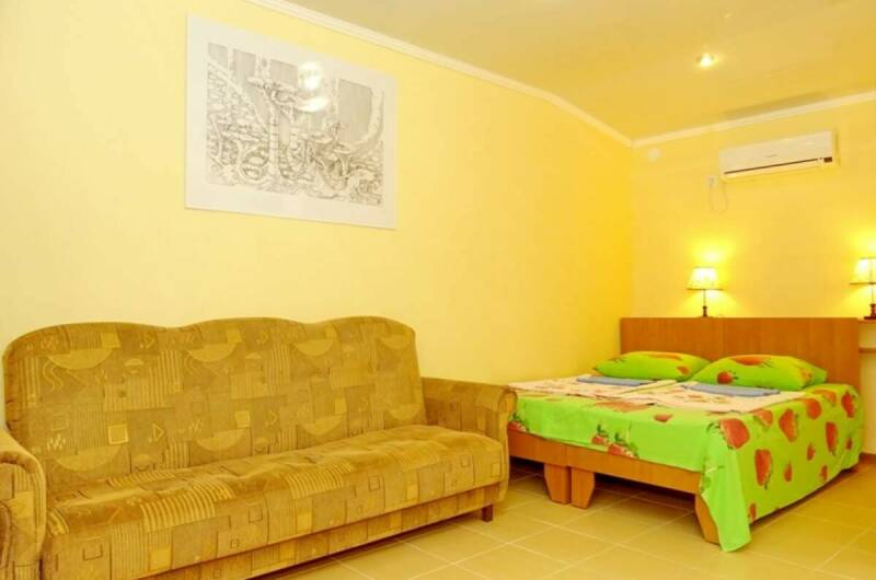 «Семейный» четырехместный с балконом