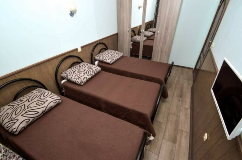 Пятиместный двухкомнатный номер «Люкс»