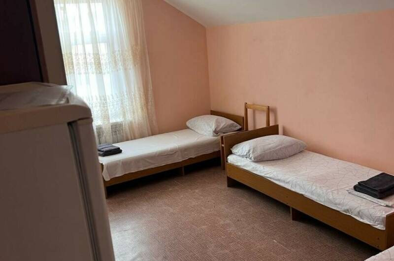 Трёхместный номер № 13