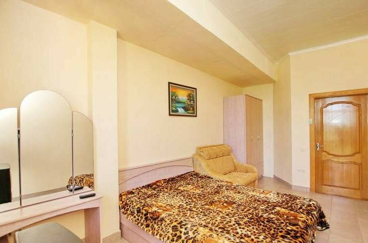 4-х местный номер с доп. местом (№ 13)