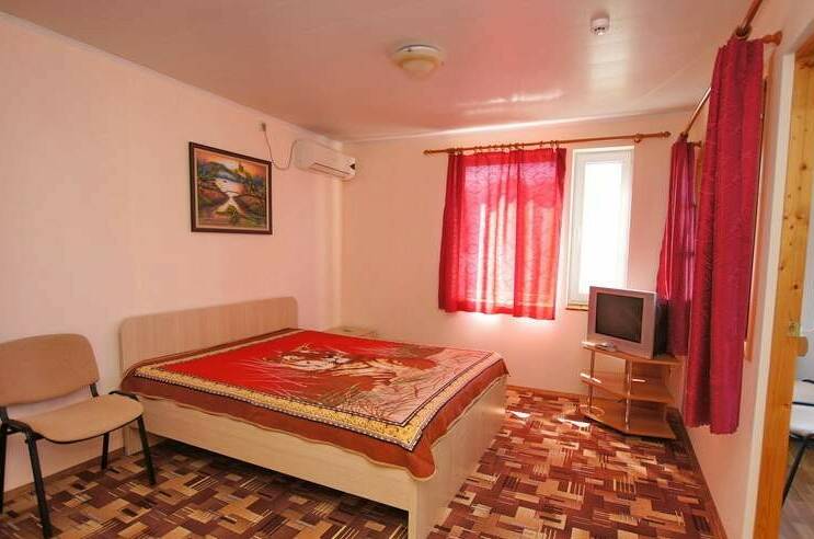 2-х местный номер с двумя доп. местами (№ 25)