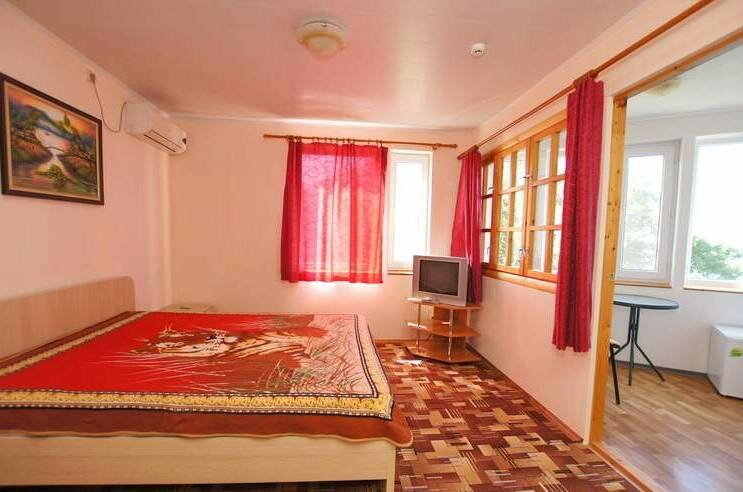 2-х местный номер с двумя доп. местами (№ 25)