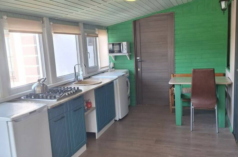 Блок из двух отдельных номеров с кухней-терассой