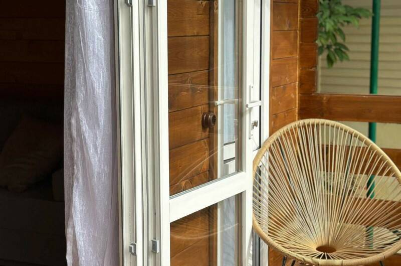 4-х местный деревянный домик со всеми удобствами