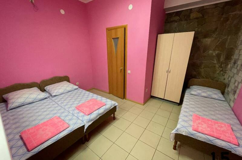 Трех местный номер с удобствами