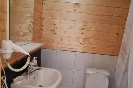 Трёхместный домик