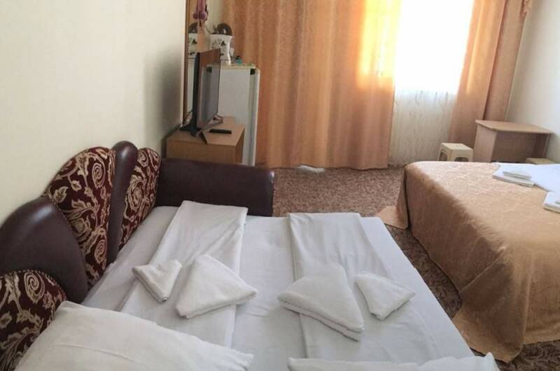 Четырехместный с общим балконом во двор