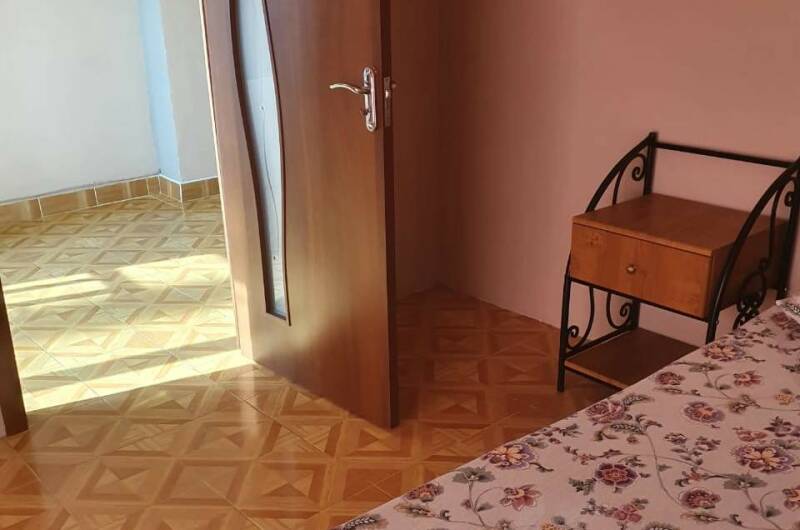 Двухкомнатный восьмиместный номер с кухней
