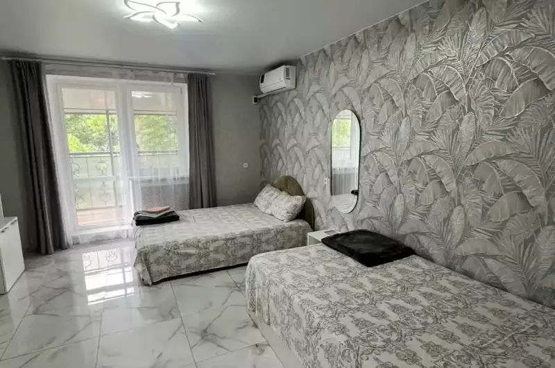 Четырёхместный номер с балконом