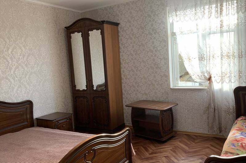 3-местный