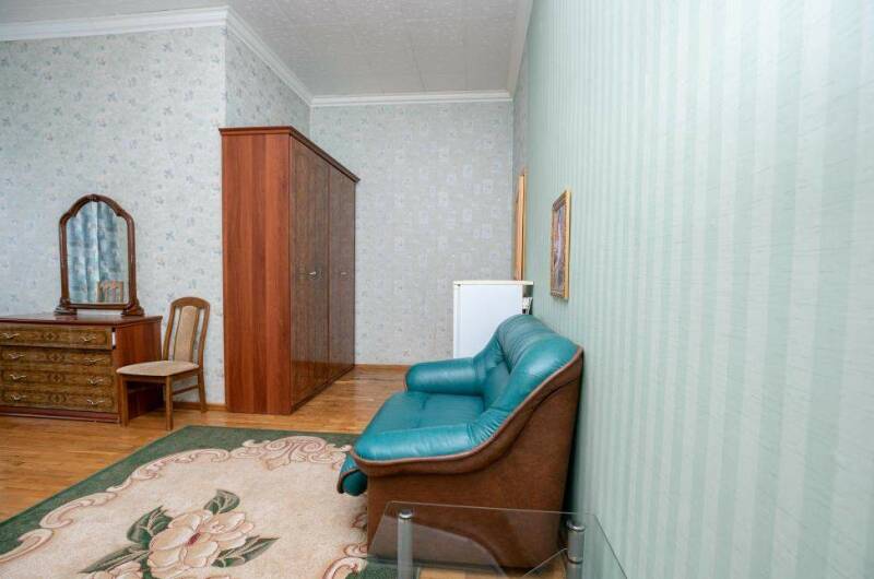 3-х местный номер улучшенный без балкона (7)