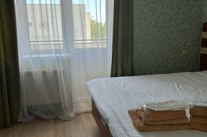 «Стандарт» улучшенный с мини кухней и балконом