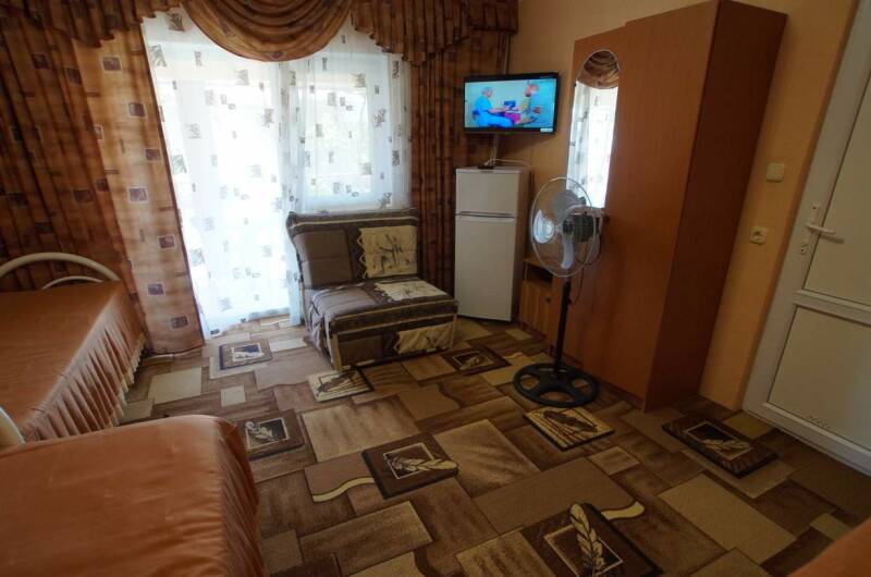 Пятиместный номер с балконом