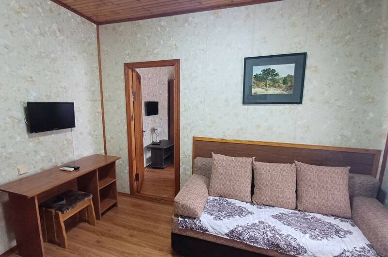 Двухкомнатный номер 5, 5чел. (2 этаж)