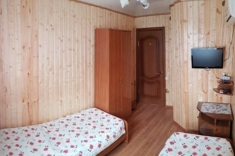 Двухкомнатный номер 7 с кухней, 5чел. (2 этаж)