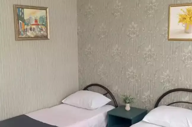 Номер комфорт с боковым видом на море и балконом