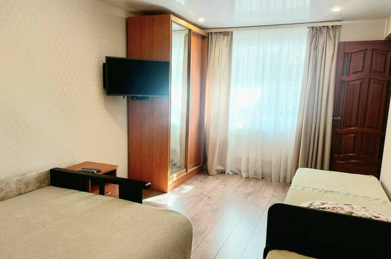 Первый этаж