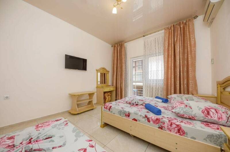 Четырехместный «Стандарт» с террасой