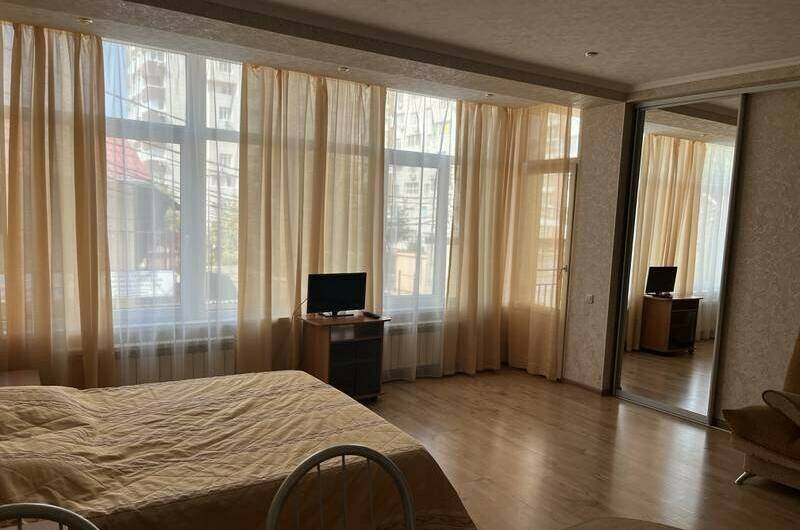 Пятиместная студия (35 кв. м)