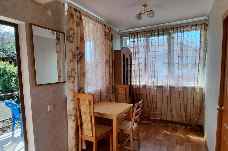 Бунгало с кухней и 2 спальнями для компании