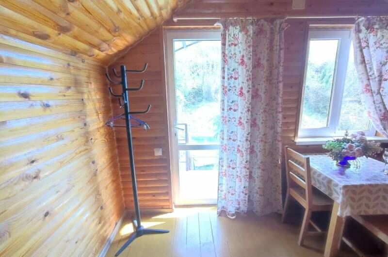 Семейный 4-х местный с мини-кухней в бунгало 1