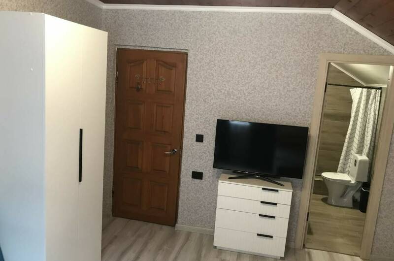 4-х местный «Люкс» № 6 на втором этаже