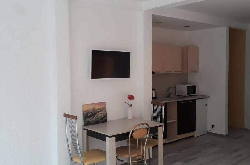 «Люкс» двухкомнатный с кухней