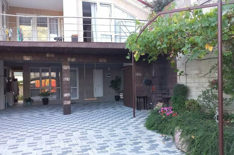 Студия со своей кухней