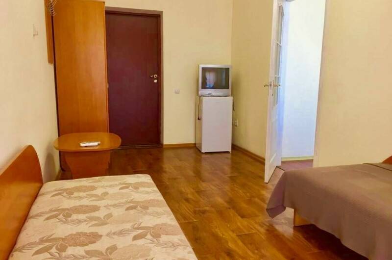 Двухкомнатный 4-х местный полу. люкс