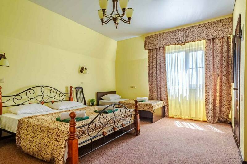 «Эконом» 3-х местный