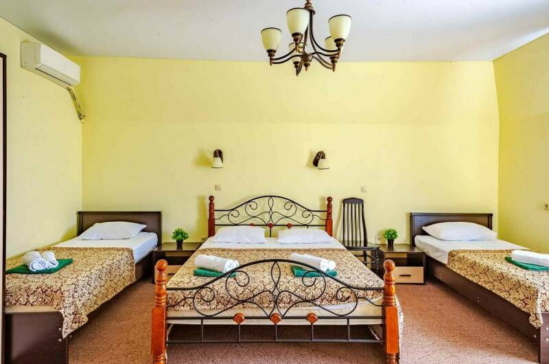 «Эконом» 3-х местный