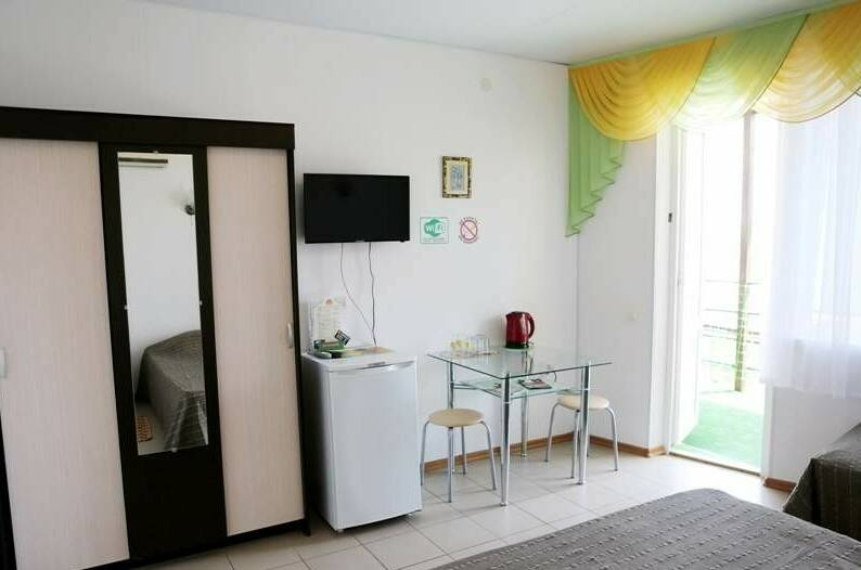 Трехместный «Стандарт» с видом на сад (№ 1,2,3)