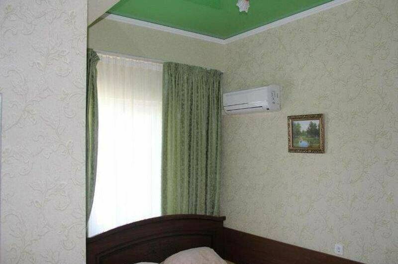 «Семейный без балкона»