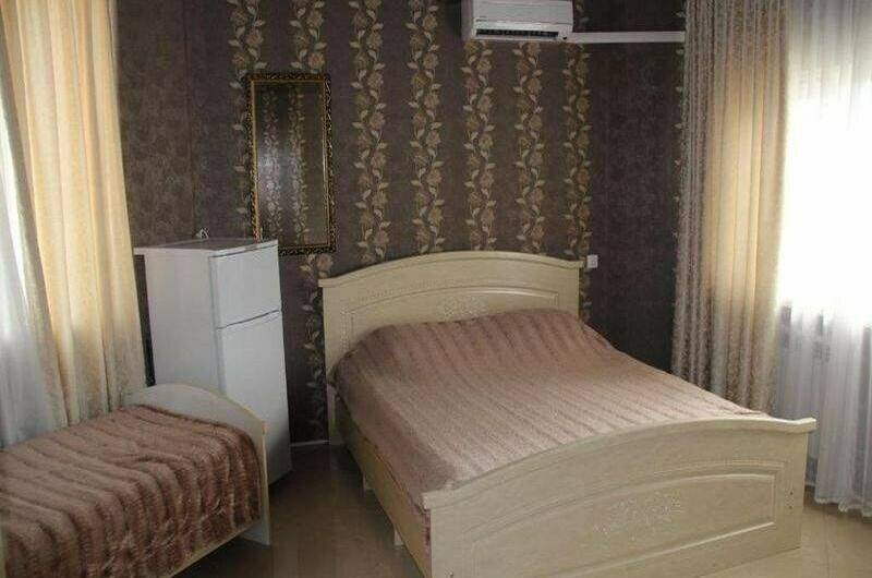 «Семейный с балконом»