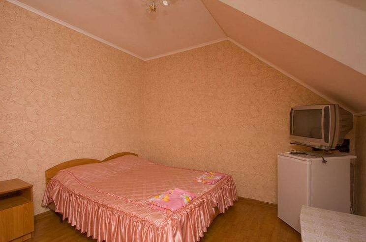 Двухместный с двуспальной кроватью