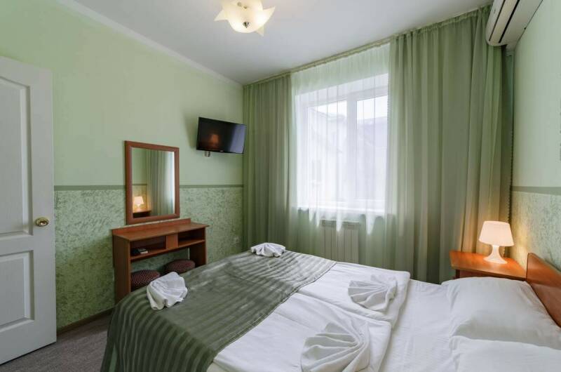 «Полулюкс» 2-комнатный 4х местный с балконом